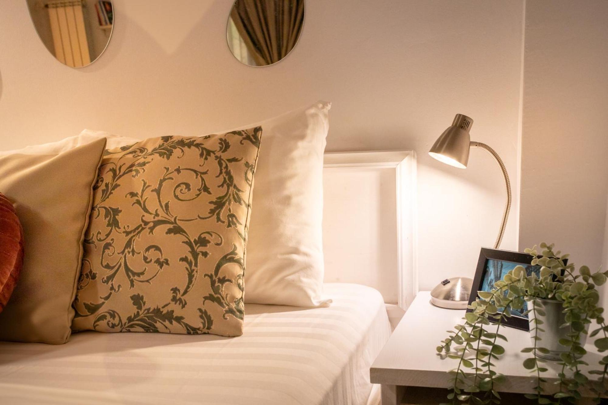 2Br Apartment At Piata Natiunilor Unite: Perfect For City Center Stays Букурещ Екстериор снимка