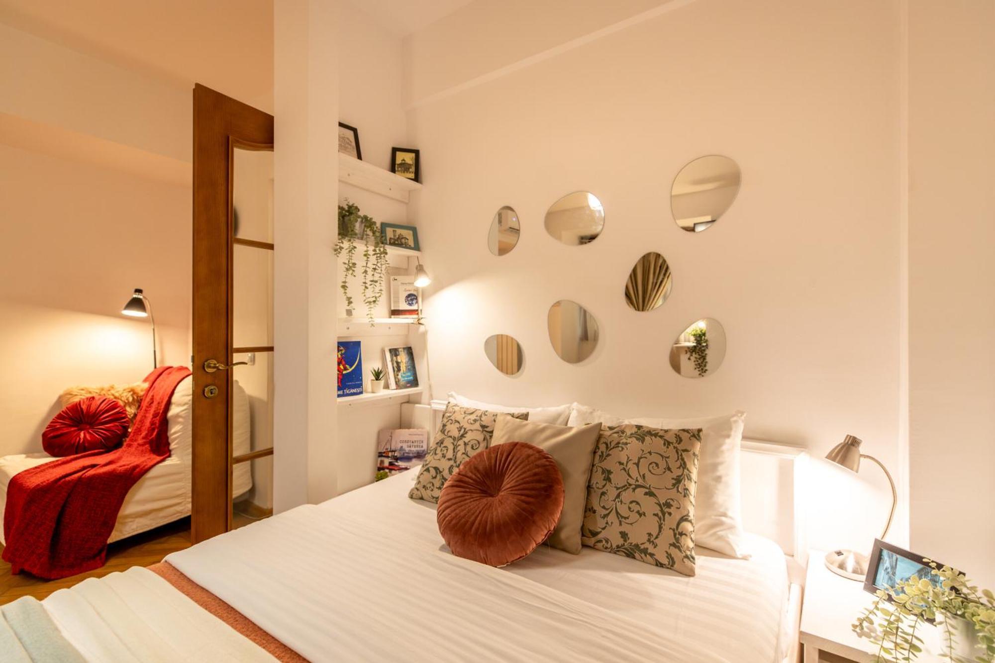 2Br Apartment At Piata Natiunilor Unite: Perfect For City Center Stays Букурещ Екстериор снимка