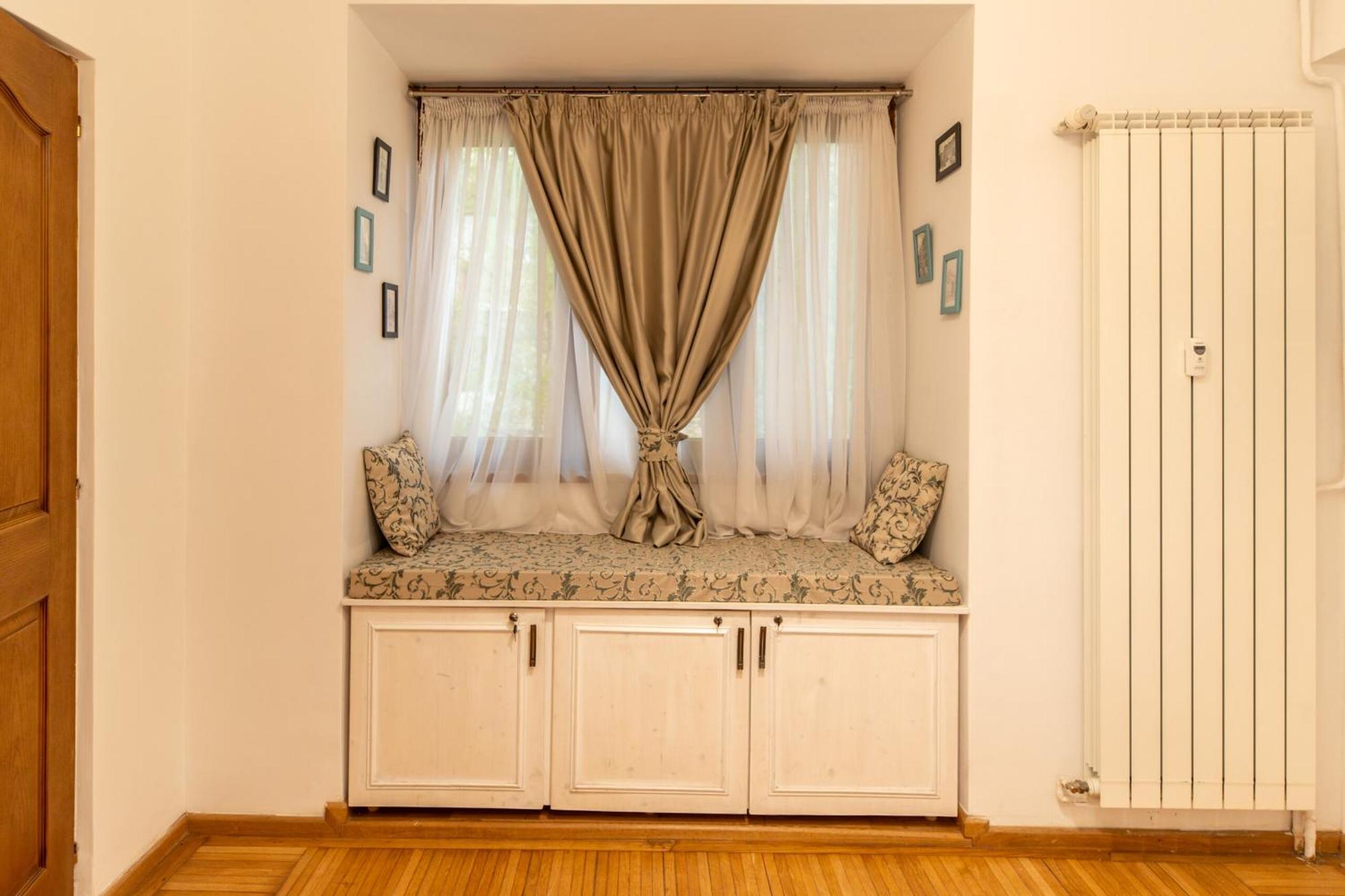 2Br Apartment At Piata Natiunilor Unite: Perfect For City Center Stays Букурещ Екстериор снимка