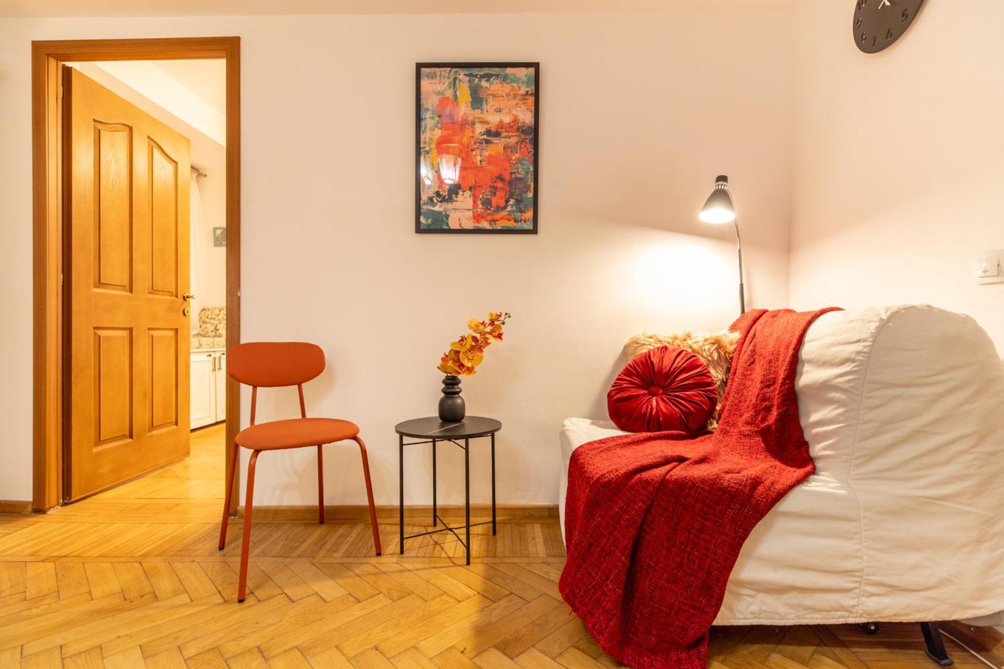 2Br Apartment At Piata Natiunilor Unite: Perfect For City Center Stays Букурещ Екстериор снимка