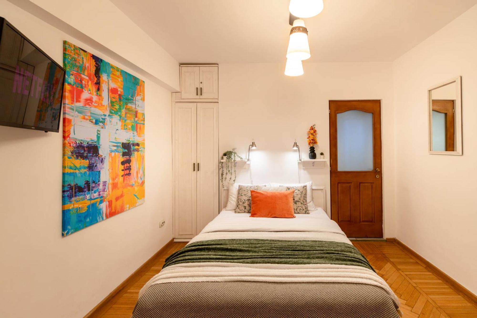 2Br Apartment At Piata Natiunilor Unite: Perfect For City Center Stays Букурещ Екстериор снимка